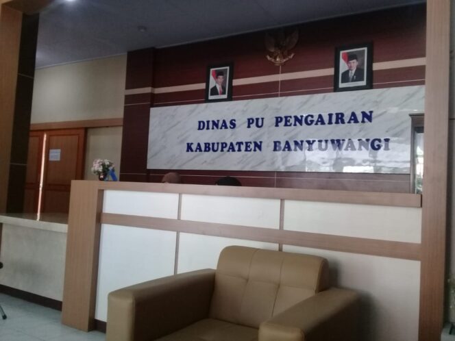 
Pejabat Dinas Pengairan Banyuwangi Enggan Dikonfirmasi Perihal Pelanggaran Bangunan Milik Kontraktor 