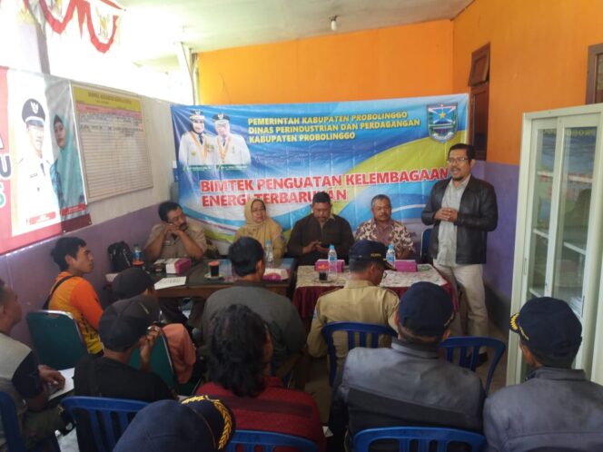 
Disperindag Probolinggo Gelar Bimtek Penguatan Kelembagaan Tenaga Listrik Terbarukan