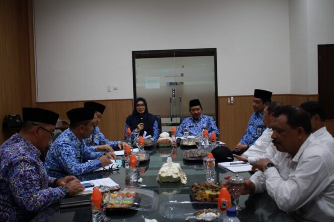 
Bupati Tantri Minta Rangkul Generasi Milenial untuk Bergabung di Koperasi