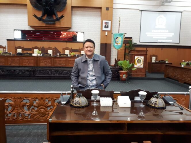 
Mengabdi 5 Tahun di Legislatif, Nama Wendriawanto Masuk Bursa Cabup dan Cawabup Banyuwangi 2020