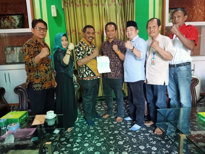 
SMA Prambon Tak Kunjung Dibangun, Forum BPD Wadul ke Ketua DPRD Sidoarjo