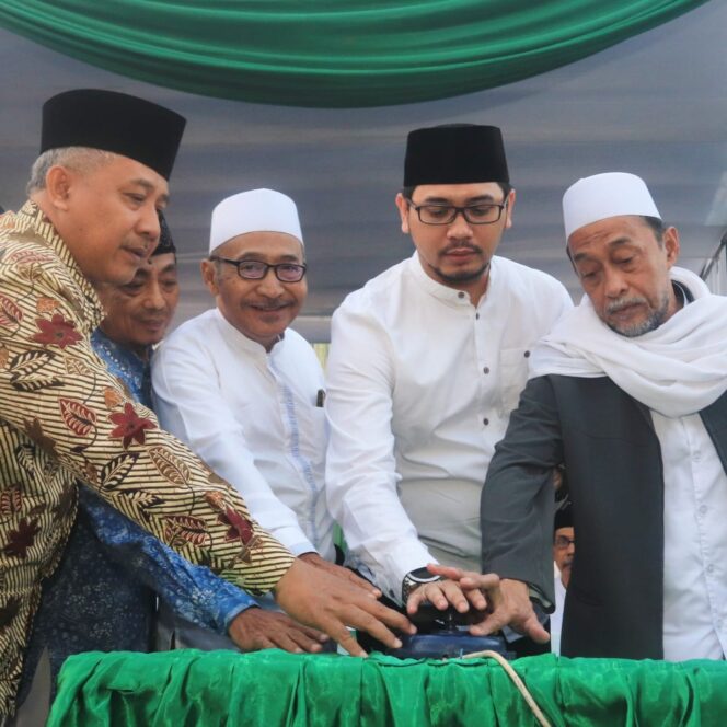 
Wawali Teno Berangkatkan 349 Jamaah Calon Haji Asal Kota Pasuruan