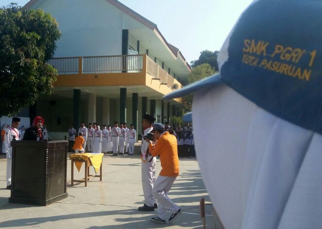 
Maknai Kemerdekaan, Kepala SMK PGRI 1 Pasuruan Ajak Siswanya Perangi Proxy War