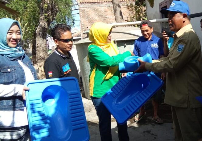 
Dinkes Kabupaten Probolinggo Latih Tukang Sanitasi Jamban Hemat Air