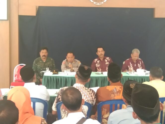 
Jelang Pilkades Serentak, Ini Pesan Kapolsek Grati untuk Masyarakat