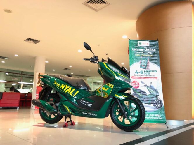 
Honda PCX 150 Modif Spesial Edisi Persebaya Siap Dilelang