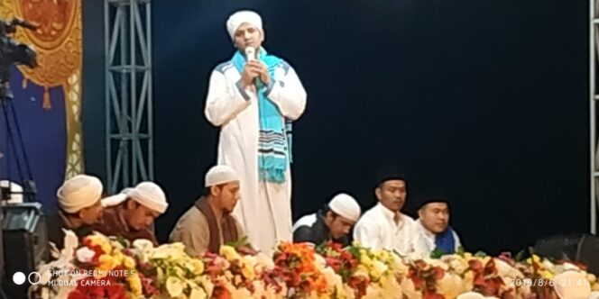 
Tasyakuran Hari Kemerdekaan RI ke-74, Warga Desa Manikrejo Bersholawat