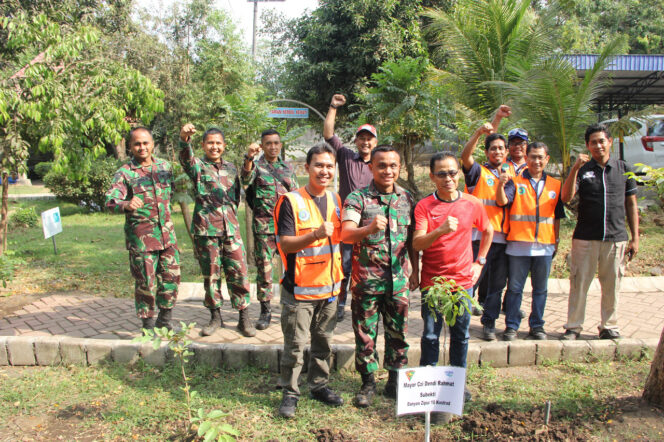 
Cerita Kelengkeng Yonzipur 10 di Pabrik AQUA Keboncandi
