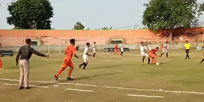 
Coba Formasi Baru, The Lassak Hempaskan PSIL Lumajang dengan Skor 2-1