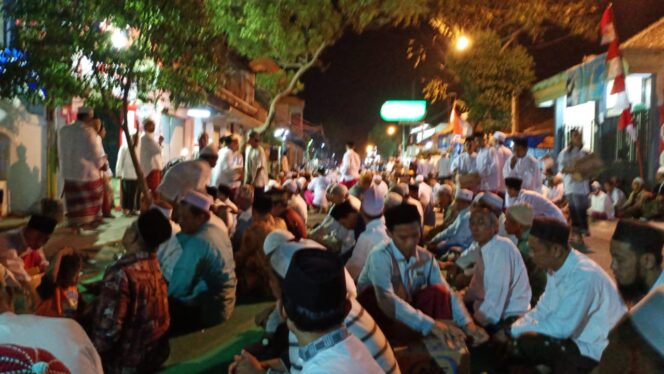 
Ratusan Jamaah Hadiri Haul KH Mas Imam bin Thohir dan KH Ahmad Nadhif Imam
