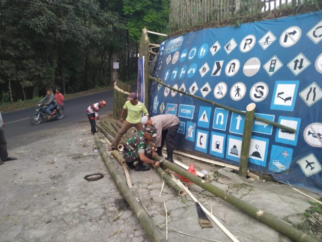 
Ini Cara Polsek Nongkojajar untuk Semarakkan HUT Kemerdekaan RI ke-74