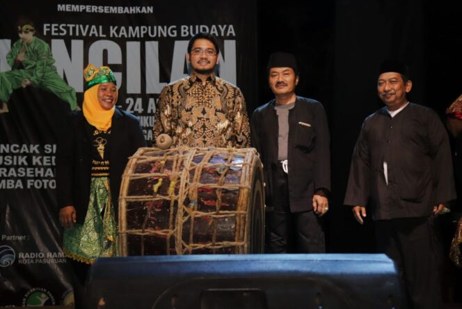 
Buka Festival Kampung Budaya Mancilan, Ini Harapan Plt Wali Kota Pasuruan