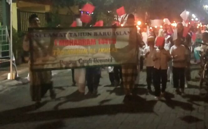 
Ratusan Santri TPQ dan Madin Al-Ikhlas Perum Pesona Candi Gelar Kirab Tahun Baru Islam