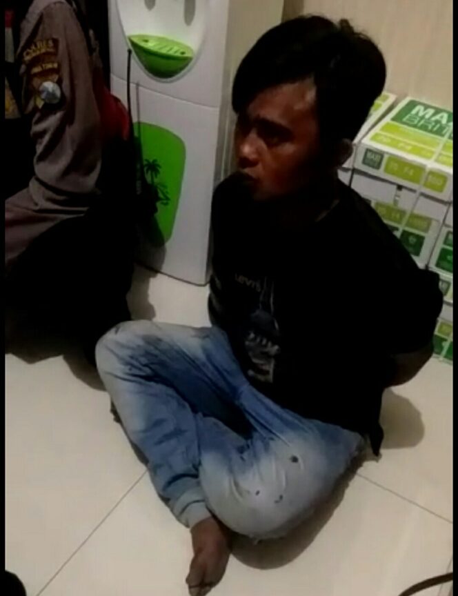 
Mapolsek Krejengan Diserang Orang Bersenjata Celurit