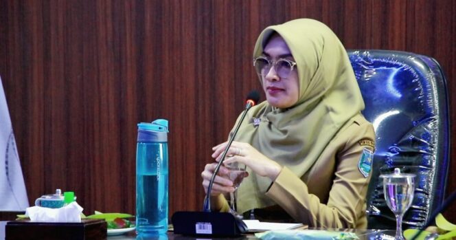 
Bupati Tantri Ajak Seluruh ASN Dukung Gerakan Diet Plastik