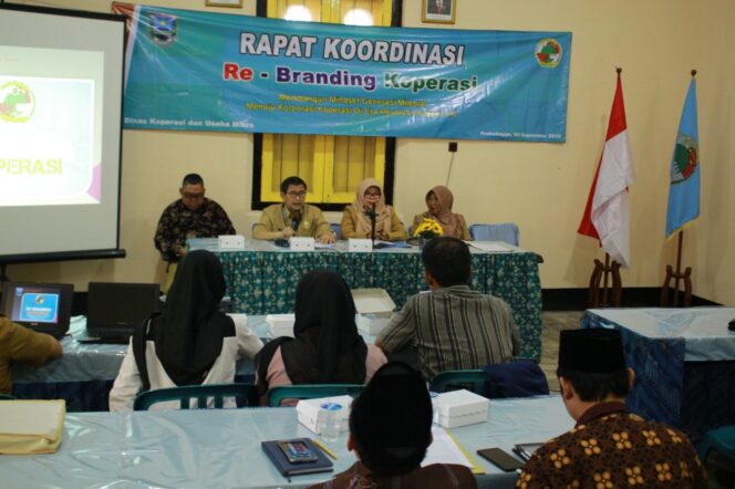 
Pemkab Probolinggo Gelar Rakor Rebranding Koperasi