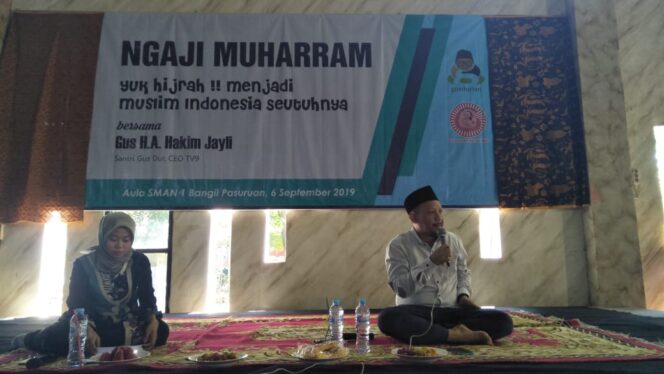 
Melalui Ngaji Muharraman, Gusdurian Pasuruan Ajak Siswa Toleran
