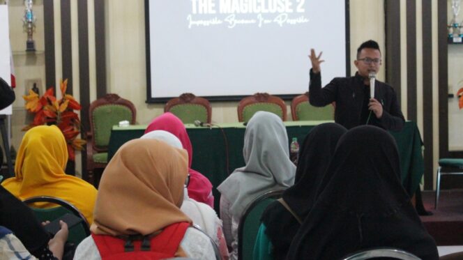 
Dispersip Probolinggo Gelar Literasi Sulap