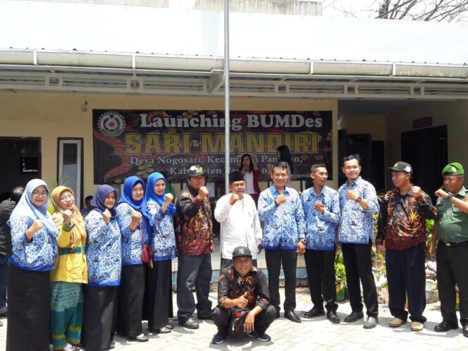 
Bantu Perekonomian Warga, Pemdes Nogosari Resmi Launching BUMDes Sari Mandiri