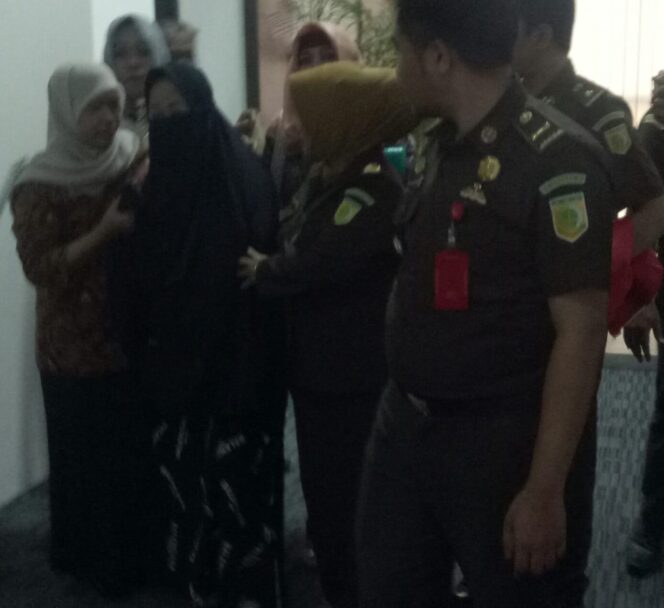 
Tahap 2 Selesai, Lilik Dispora Akhirnya Dijebloskan ke Penjara