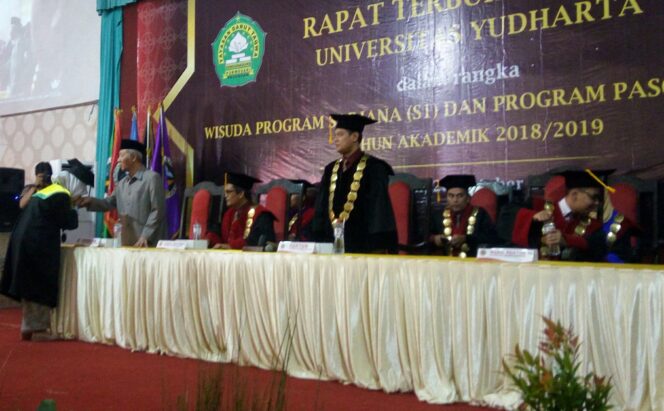 
Wisuda 434 Mahasiswa, Universitas Yudharta Pasuruan Terus Tingkatkan Mutu Pendidikan