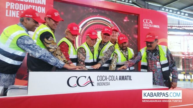 
Coca Cola Amatil Indonesia Tambah Investasi Pengembangan Bisnis di Jawa Timur