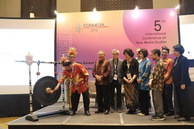 
Gandeng IEEE, UMN Kembali Gelar Konferensi Internasional ’CONMEDIA’ di Bali
