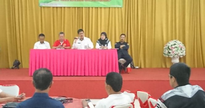 
Ketika Para Pemilik Tambak Ikuti Penyuluhan Hukum