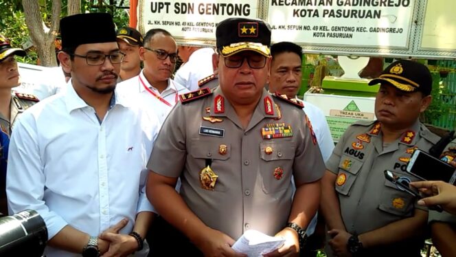 
SDN Gentong Ambruk, Polisi Tetapkan Dua Orang Jadi Tersangka