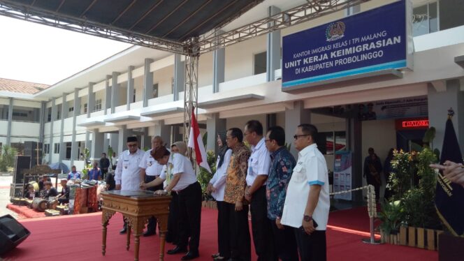 
UKK Probolinggo Diresmikan, Warga Tak Perlu Lagi Jauh-jauh Urus Dokumen Keimigrasian