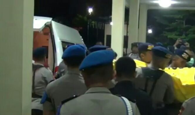 
Proses Evakuasi Tiga Siswa Brimob yang Meninggal di Gunung Ringgit Makan Waktu 8 Jam