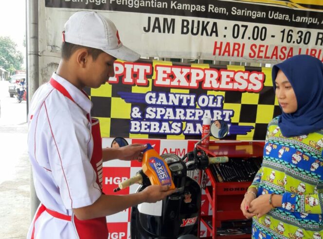 
Special Hari Ibu, MPM Ajak Konsumen Wanita Peduli Perawatan Motornya