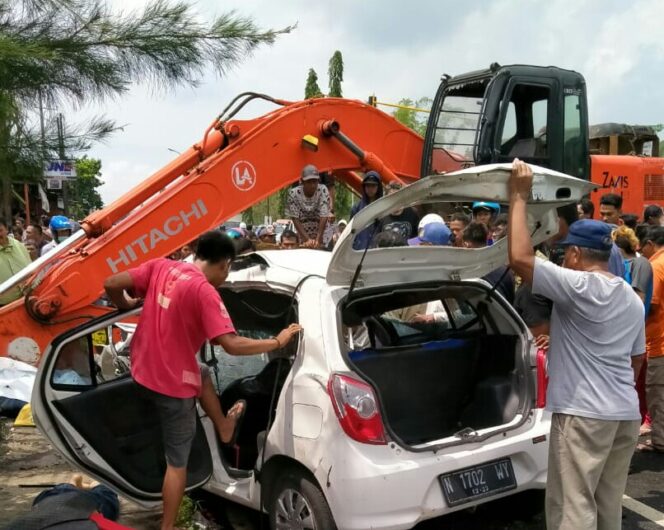 
Inilah Daftar Korban Kecelakaan Maut di Jalur Tengkorak Purwodadi