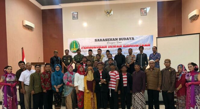 
Puluhan Penggurus Dewan Kebudayaan Kota Pasuruan Periode 2019-2024 Dikukuhkan