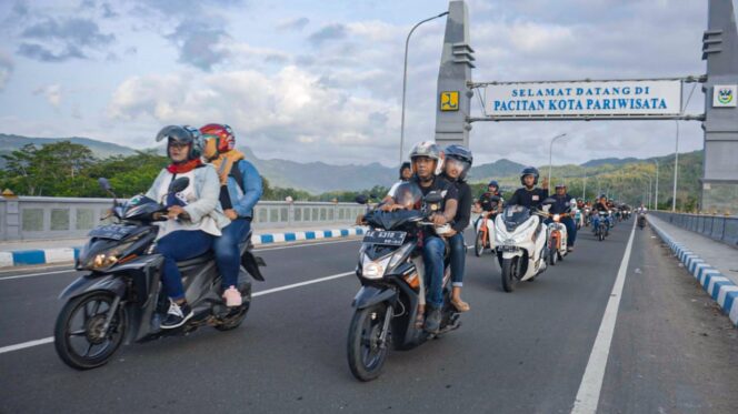 
Begini Kemeriahan Kejutan Festival Honda di Pacitan