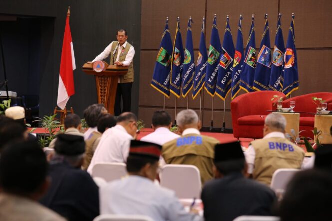 
Kepala BNPB: Kesadaran Kolektif Harus Dibangun Dalam Upaya Pencegahan Bencana Alam di Sumbar