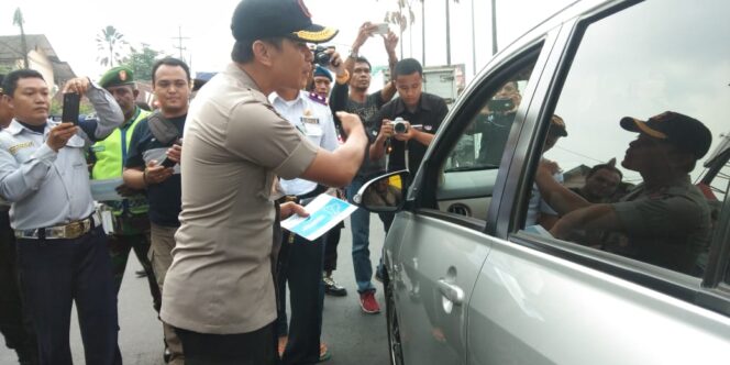 
Tahun Baruan Pakai Motor Knalpot Brong? Awas Kendaraanya Langsung Ditahan Polisi