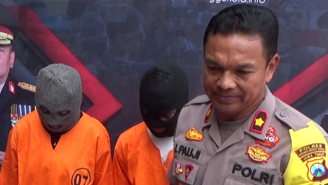 
Polres Probolinggo Kota Amankan Sejoli yang Mesum di Masjid