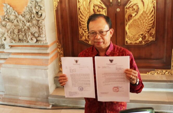 
Mendagri, Menkumham dan DPD RI Dukung RUU Provinsi Bali, Gubernur Koster Imbau Masyarakat Bali Bersatu