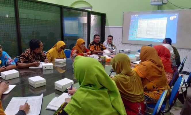 
Dispendik Probolinggo Sosialisasi Pendidik dan Tenaga Kependidikan