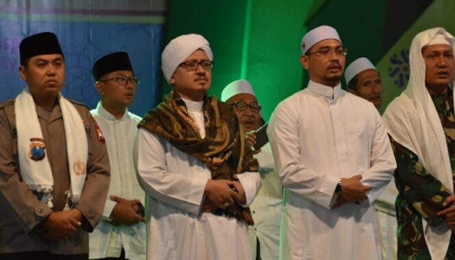 
Tasyakuran Hari Jadi, Pemkot Gelar Kota Pasuruan Bermunajat, Istighosah, dan Bersholawat