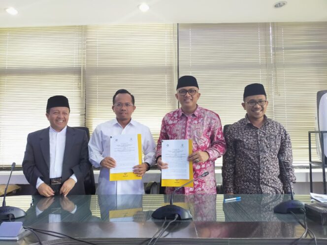 
Teken MoU dengan OIAA, Arskal Salim Berharap Seleksi Timur Tengah Lebih Baik