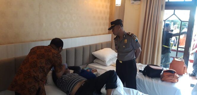 
Diduga Punya Riwayat Jantung, Pria Ini Ditemukan Meninggal Dalam Kamar Hotel