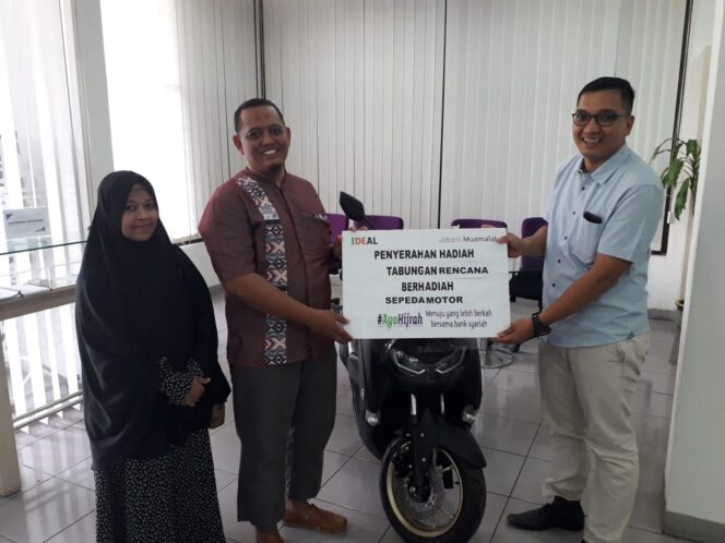 
Bank Muamalat Berikan Hadiah Satu Unit Yamaha N-MAX ke Nasabah Pilihan