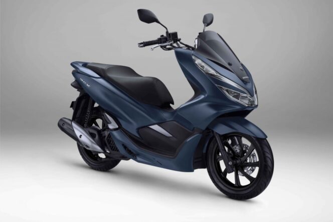 
Hadirkan Warna Baru, Skutik Besar Honda PCX Semakin Mewah