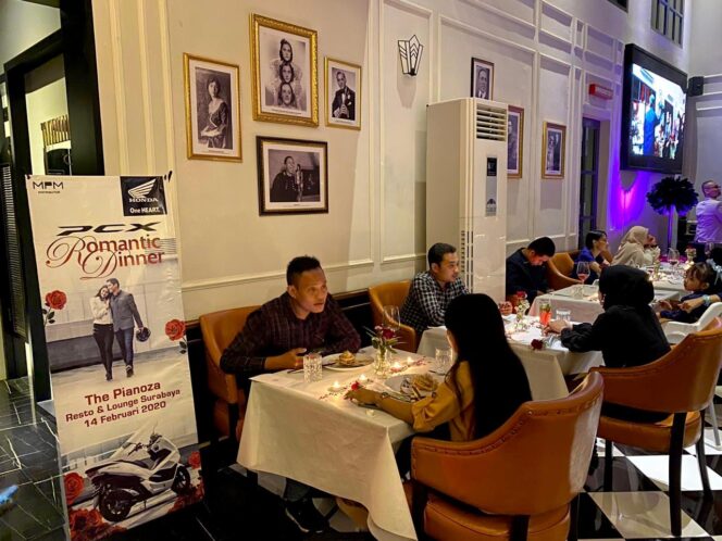 
Inilah 10 Pasang Konsumen Terpilih Dinner Romantic Bersama Honda PCX