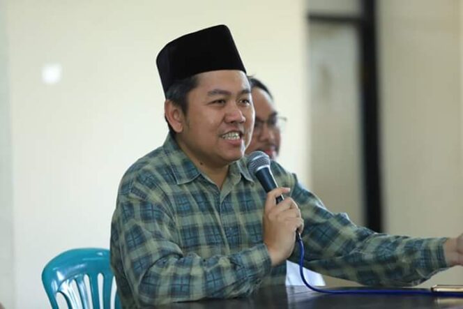 
Mas Iin Minta Pemprov Beri Bantuan Khusus Pada Warga yang terdampak Physical Distancing