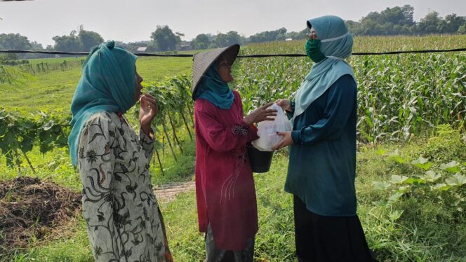 
Neng Fitri: APBN, APBD, dan ADD Harus Dipadukan untuk Penanggulangan Covid-19 dan Ketahanan Pangan Rakyat 