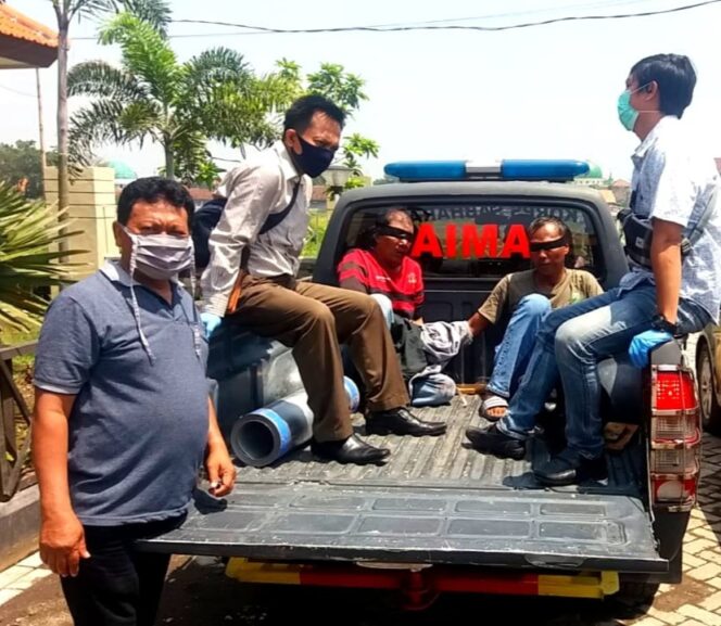 
Spesialis Pembobol Toko Bangunan di Pasuruan Nyonyor Dimassa
