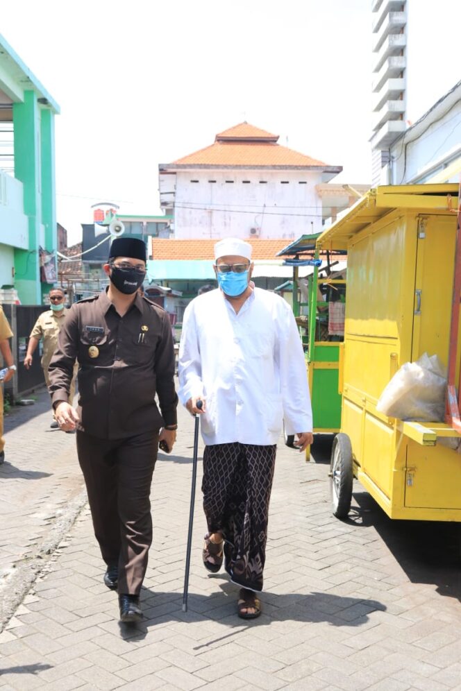 
Pemkot Pasuruan Siapkan Bekas Mall Poncol Sebagai Tempat Isolasi untuk Pemudik 
